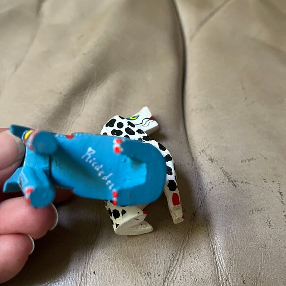 2 Wood Carving / Dog Figurine / Folk Art SOLD AS IS - Picture 3 of 5